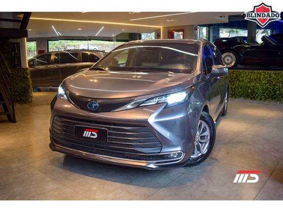 TOYOTA SIENNA 2.5 VVT-I HYBRID XSE CVT TOYOTA SIENNA 2.5 VVT-I HYBRID XSE CVT